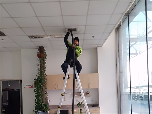 上海精密空调日常维修保养