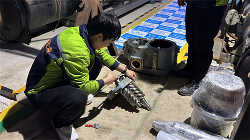 四管制冷热一体风冷热泵机组